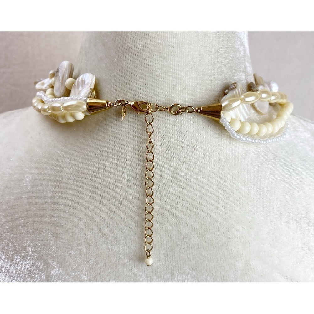 VINTAGE Avon Shell Multi Strand Necklace - Picture 3 of 6